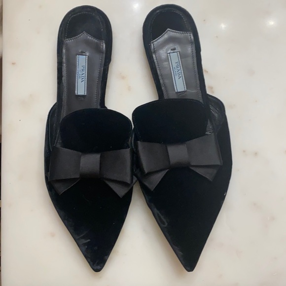 Prada Flats - Picture 1 of 2